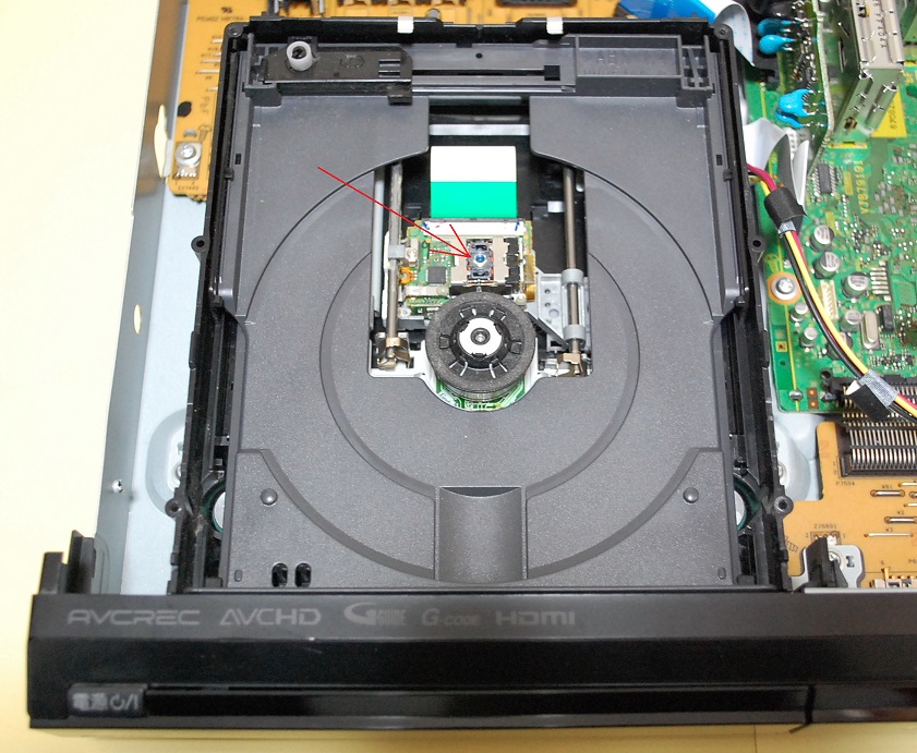 パナソニック DIGA DVDレコーダー DMR-XP12 ドライブユニットのレンズ